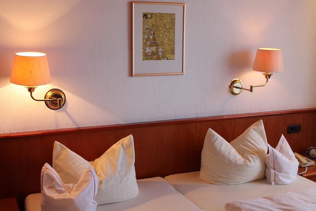 Luga Hotel